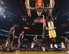 丹佛掘金NBA击败金州勇士约基奇关键勾手(丹佛掘金vs金州勇士) 丹佛掘金NBA击败金州勇士约基奇关键勾手(丹佛掘金vs金州勇士)